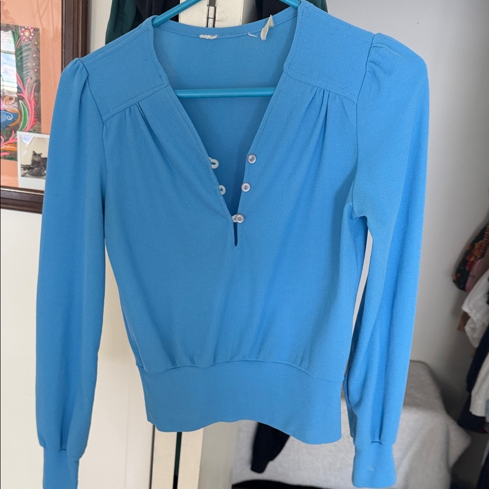 Vintage blue top
